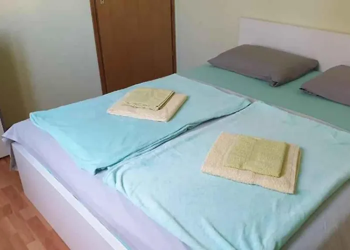 Apartamento With A - C In Dobrinj-insel Krk 53471